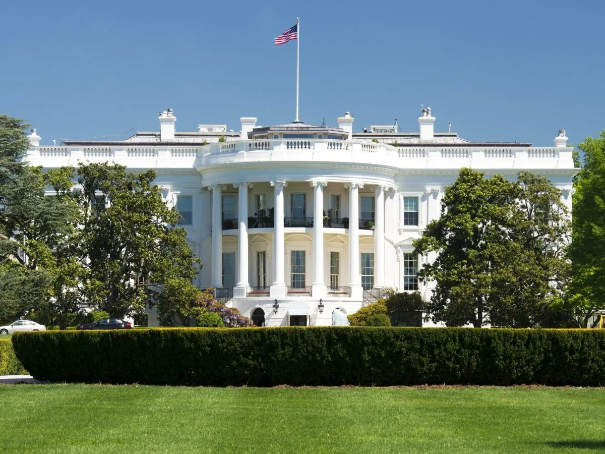 American government. Белый дом (the White House), Вашингтон 4k. Резиденция президента США. Резиденция президента США белый дом. Администрация белый дом Вашингтон.