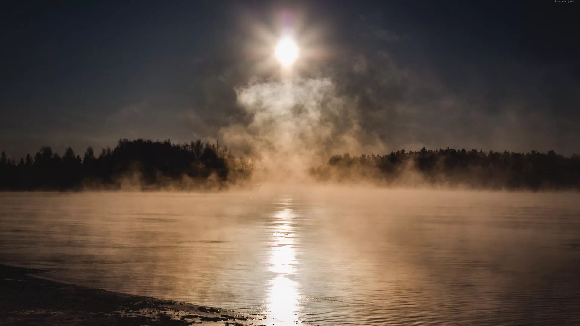 Туман. Туман на реке. Туман ночью. Туман на воде. В тумане есть вода