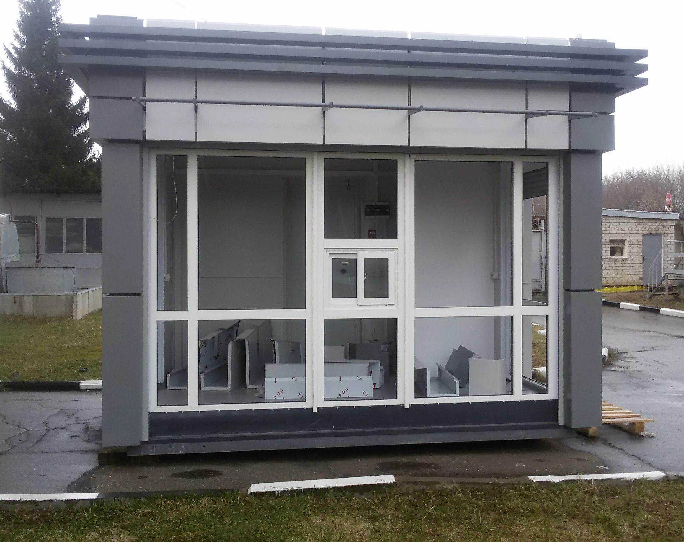 Уличный павильон. Павильоны для торговли. Торговый павильон. Киоски для торговли. Ларьки киоски павильоны.