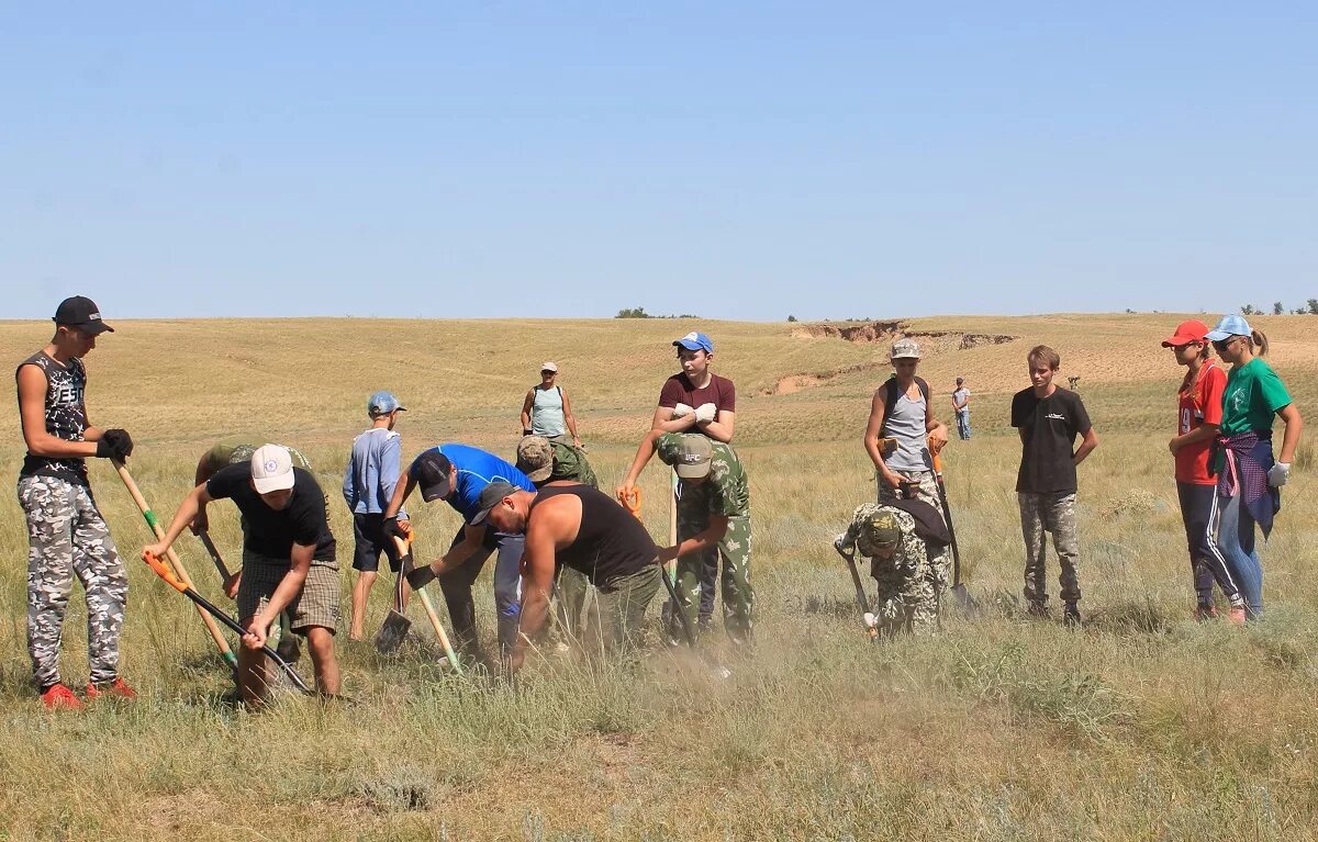 Погода в волгоградской области на неделю. Октябрьский Волгоградская область. Октябрьский район Волгоградская. Октябрьский (Октябрьский район, Волгоградская область). Зеленые остров Октябрьский район.