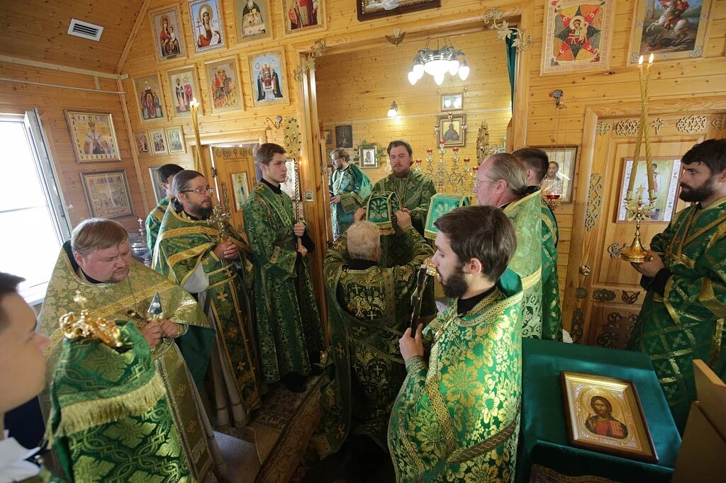Храм петра и февронии в старокамышинске. Старокамышинск церковь. Авария в старокамышинске. Церковь в старокамышинске копейск. Поселок старокамышинск.