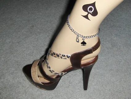 QOS anklet with tattoo Christian louboutin pumps, Christian louboutin, Quee...