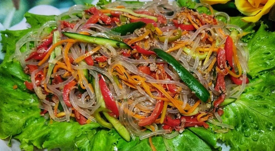 Праздничные салаты с фунчозы