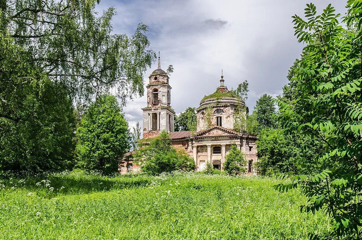 Спас все деревню. Храм спаса нерукотворного образа (братково). церковь спаса нерукотворного образа. тверская область.