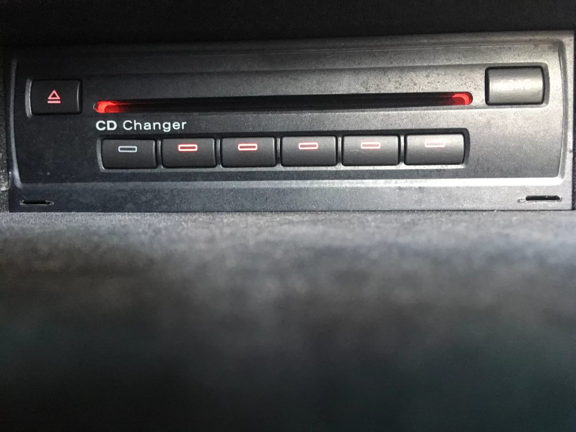 Cd чейнджера ауди а8 d2. Cd changer audi a6 c6. Ауди сд чейнджер. Audi cd. Ауди сд чейнджер.
