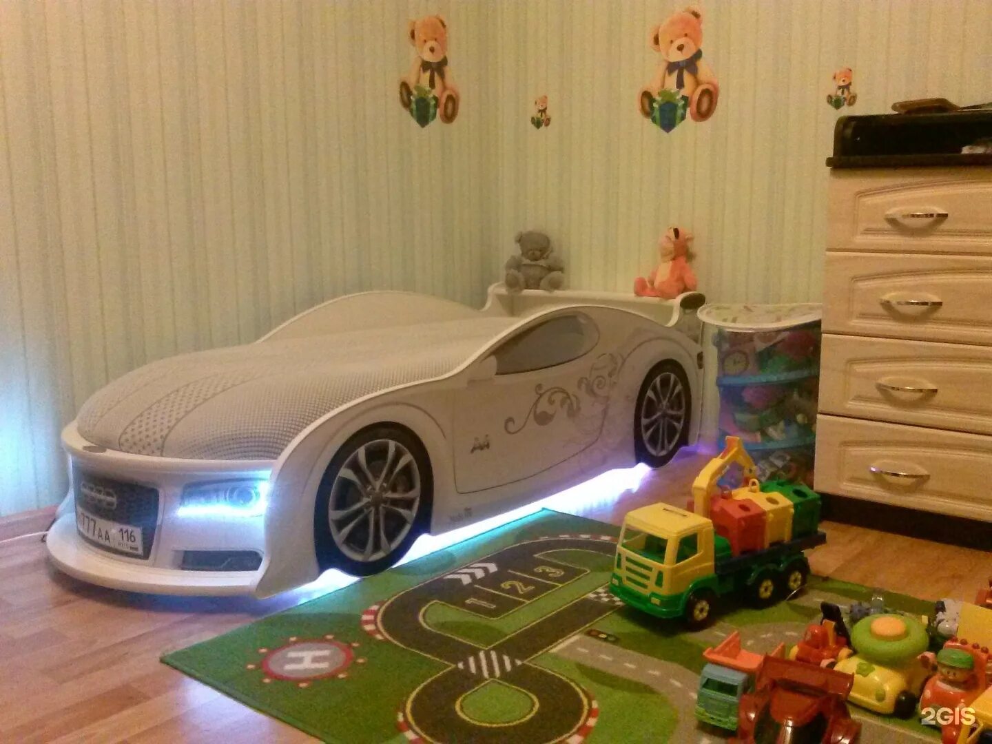 Детская кровать автомобиль. Кровать машина комната. Futuka kids детская мебель. Детская комната форсаж. Детская форсаж мебельсон.