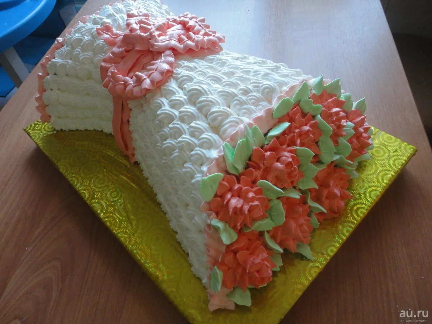 Торт букет роз из мастики пошагово. Торт букет. Торт букет кремовый. Как сделать торт букет. Торт в форме цветка.