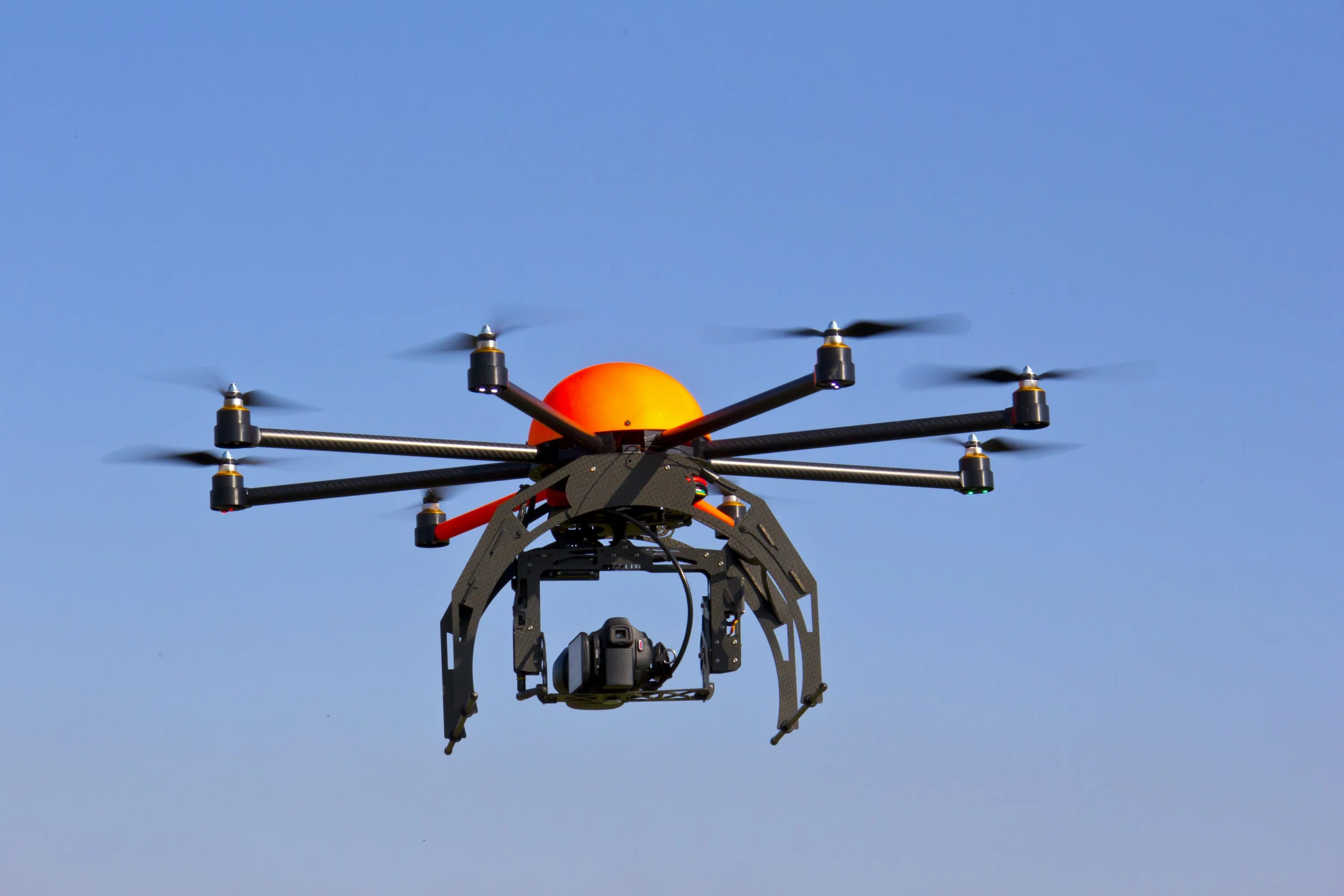 Летающие роботы. Бпла rq 12a wasp ae. летающий робот. робот беспилотник. летающие роботы дроны.