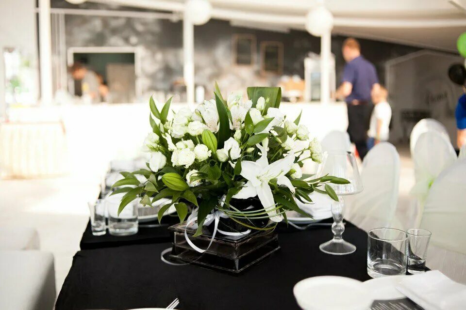 тематические мероприятия в ресторане. даймонд кейтеринг банкетный стол. кейтеринг калуга. тематика мероприятий ресторан. эдисон кейтеринг калуга.