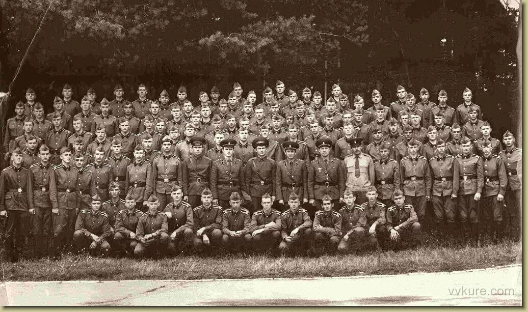 Рота выпуск. 33 рота двваиу. Тваиу выпуск 1992. Мссву 7 рота. Даугавпилсское авиационно техническое училище.