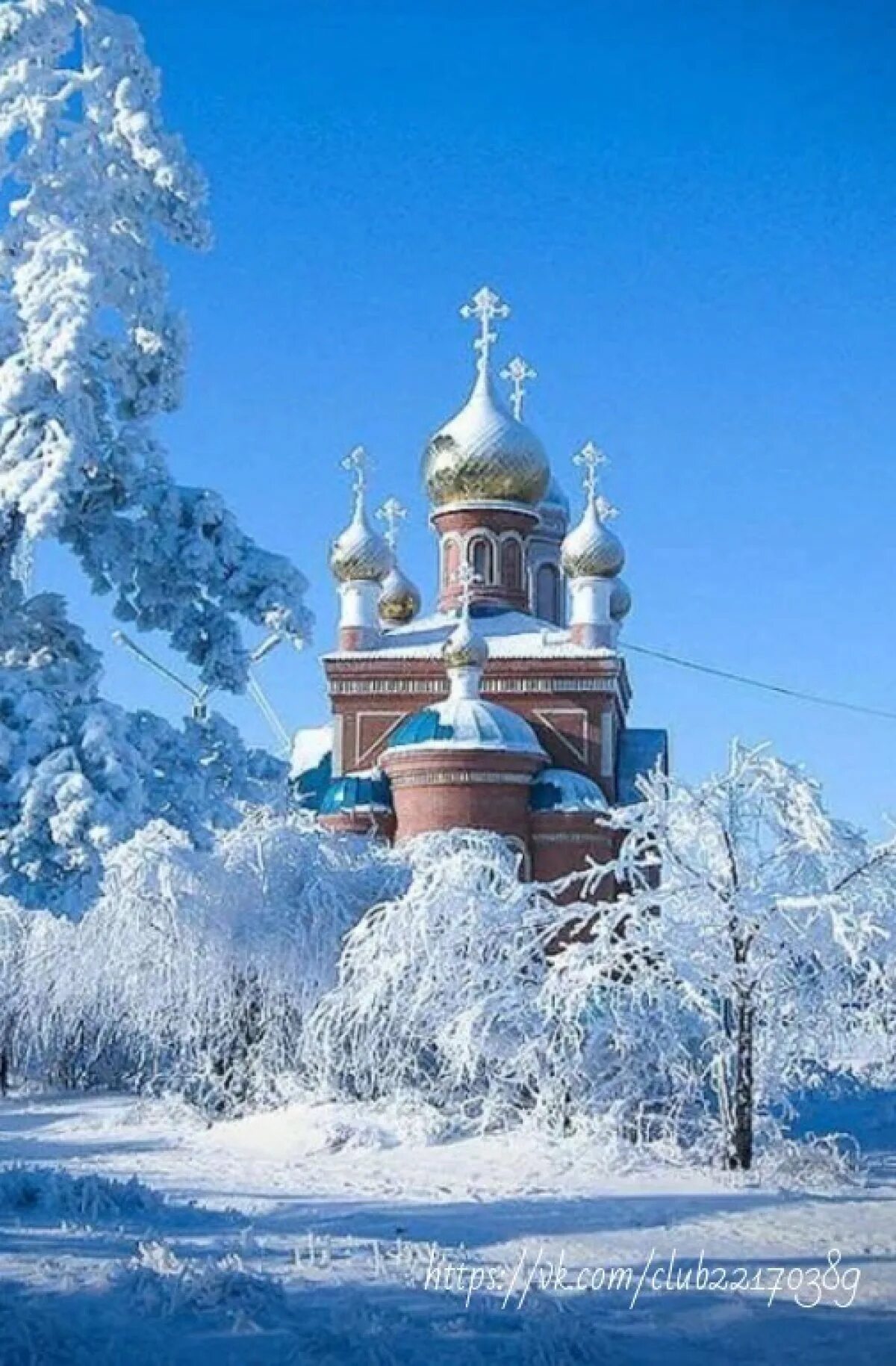 Доброго зимнего дня православные. Доброе утро зима храм. доброго зимнего утра и благословенного дня. православный храм зима. православные открыточки зимний храм.