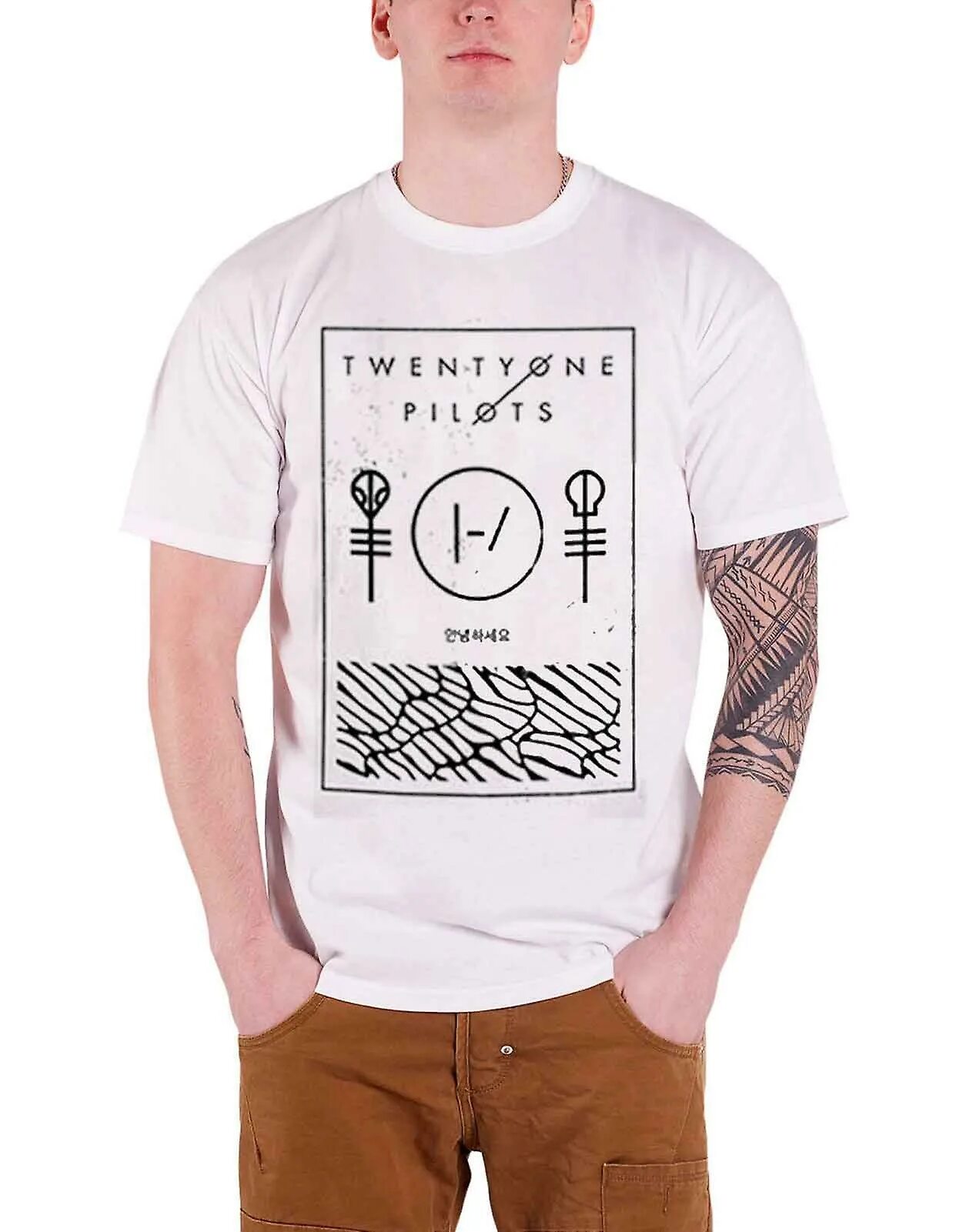 It twenty one. Футболка twenty one pilots trench. 21 пилот футболка. футболка twenty one pilots. twenty one pilots обои на рабочий стол.
