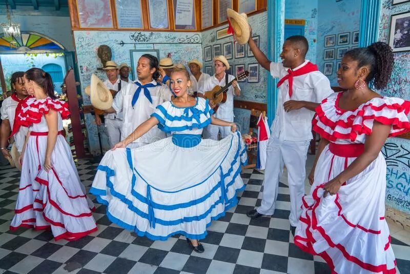 Кубинский народный танец. Национальные кубинские танцы. Кубинская Национальная одежда.