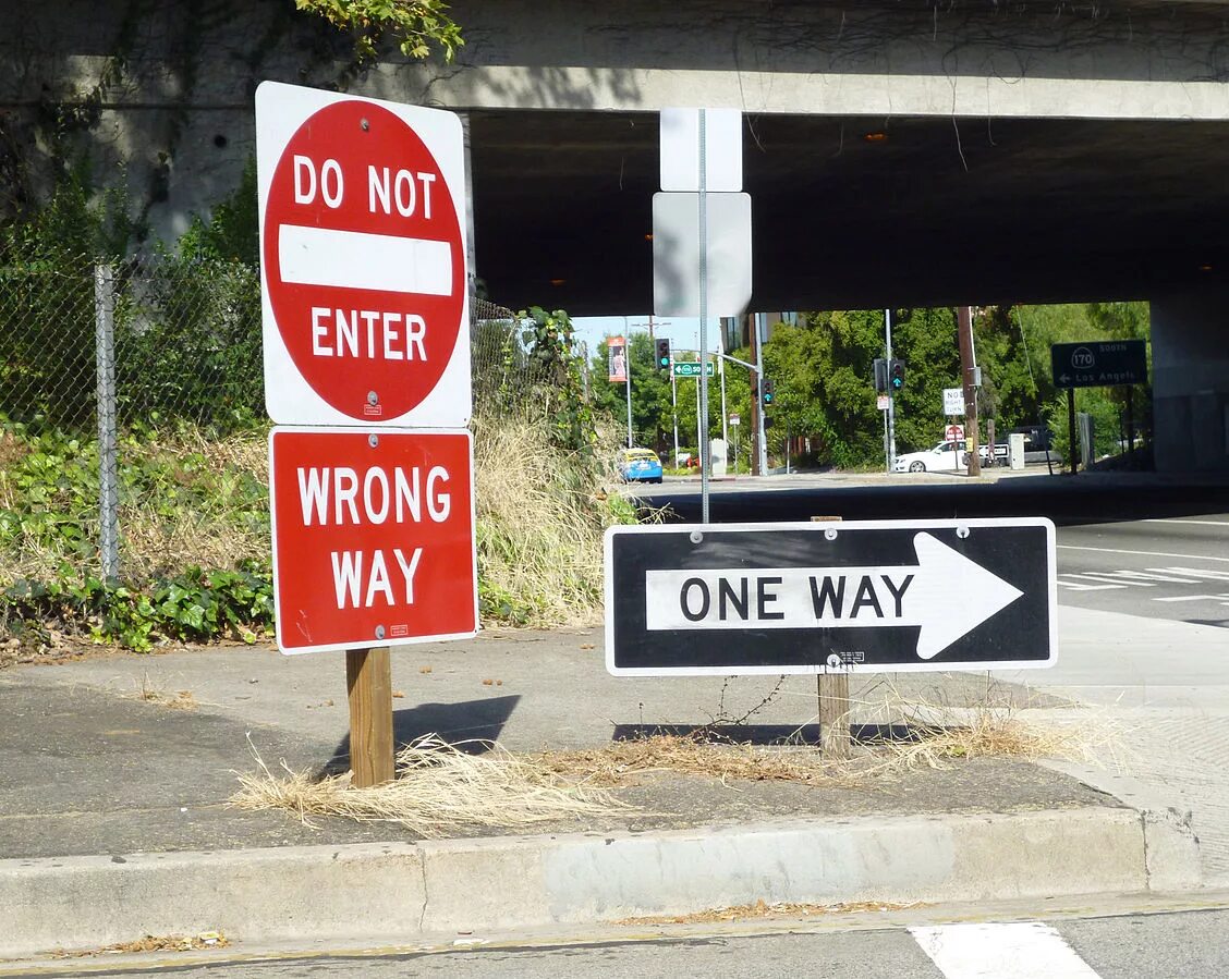 Entered is incorrect. Wrong-way Driving. Catherine wrong way. Wrong way перевод. Wrong way sign.
