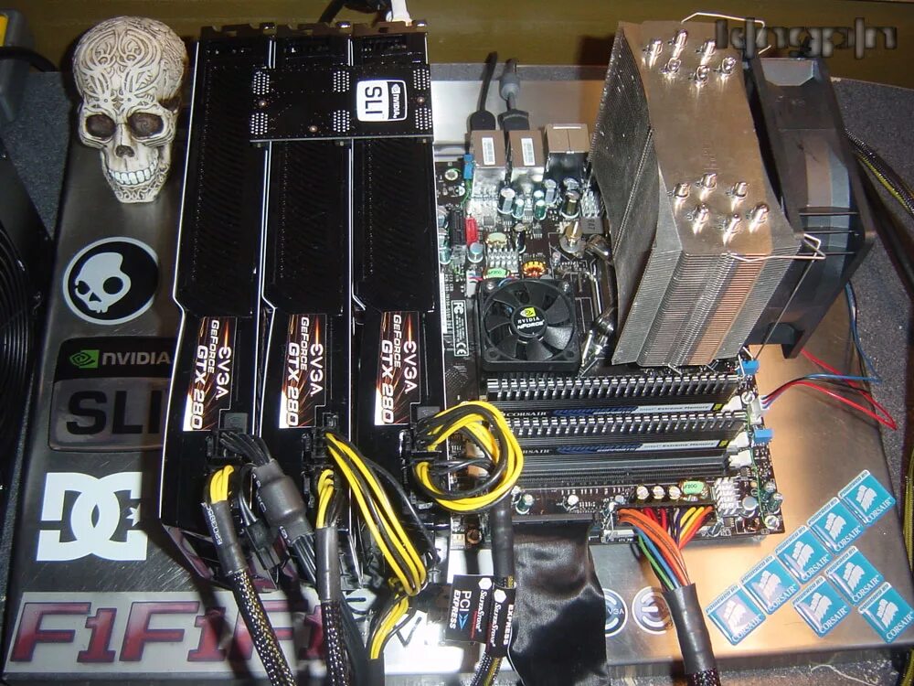 Gigabyte gtx 790. Подключение видеокарты nvidia. Подключение видеокарты nvidia. Gtx 1050 ti sli. Видеокарта для системника.