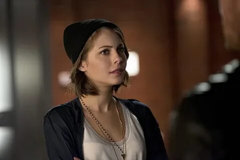 Willa holland