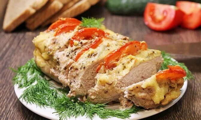 Мясо в духовке рецепт с фото. Мясо гармошка. Мясо гармошка в духовке. Свинина гармошка запеченная. Мясо гармошка в фольге.