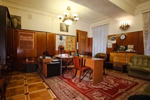 Дом директора школы