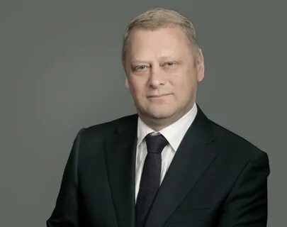 Ген директор нова