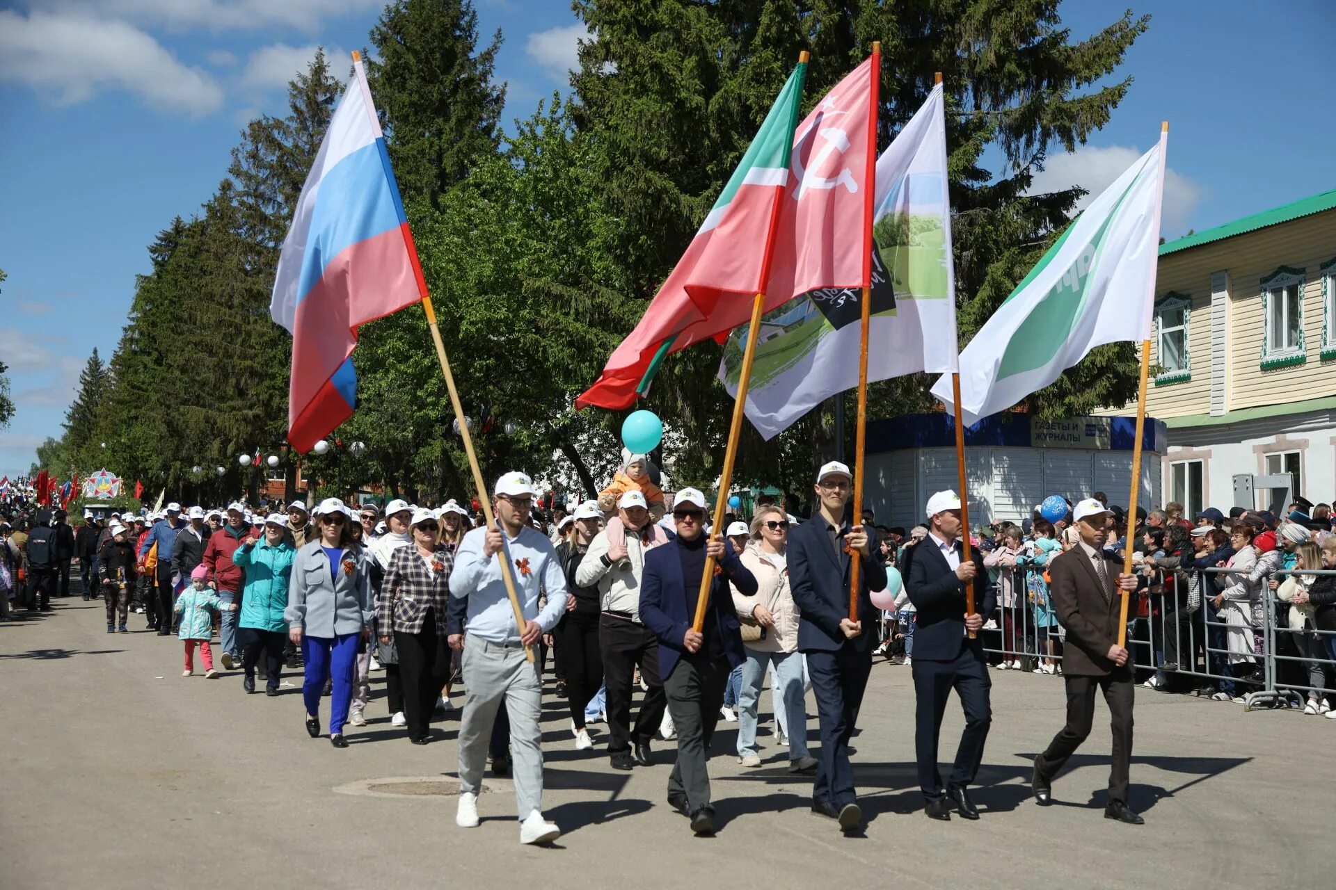 28 мая есть праздник. Парад Победы 2023 в Мамадыше. Мамадыш день Победы 2023. Курганская область парад Победы. Парад Победы 2023 в Кургане.