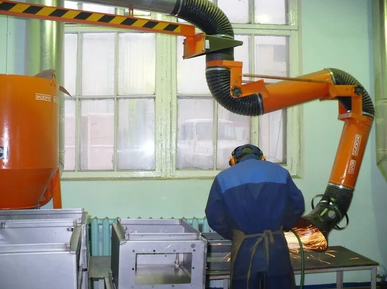 Приточно вытяжная система вентиляции цеха. Горячий цех на кухне. Рабочая зона вентиляция. Местная вытяжная вентиляция. Вентиляция в офисе.