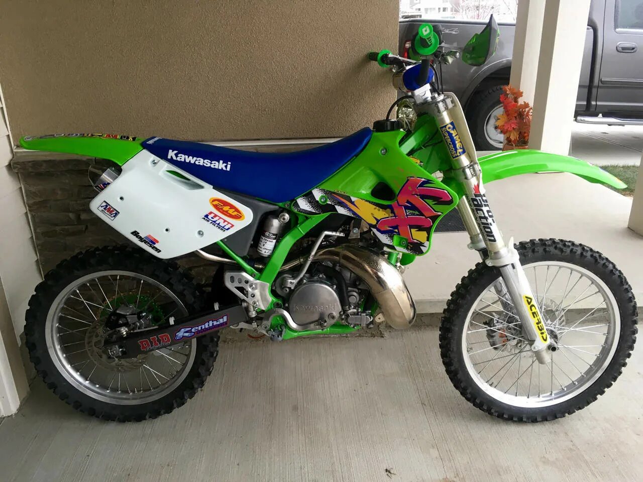 Kawasaki kx 250 1994. Запчасти кавасаки 250. Kawasaki kr-1s. Мотоцикл кавасаки 250 кубов. Kawasaki ex250k.