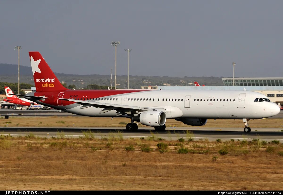 Норд 321. Airbus a321 nordwind. аэробус а321 норд винд. airbus a321 nordwind салон. a321neo nordwind.