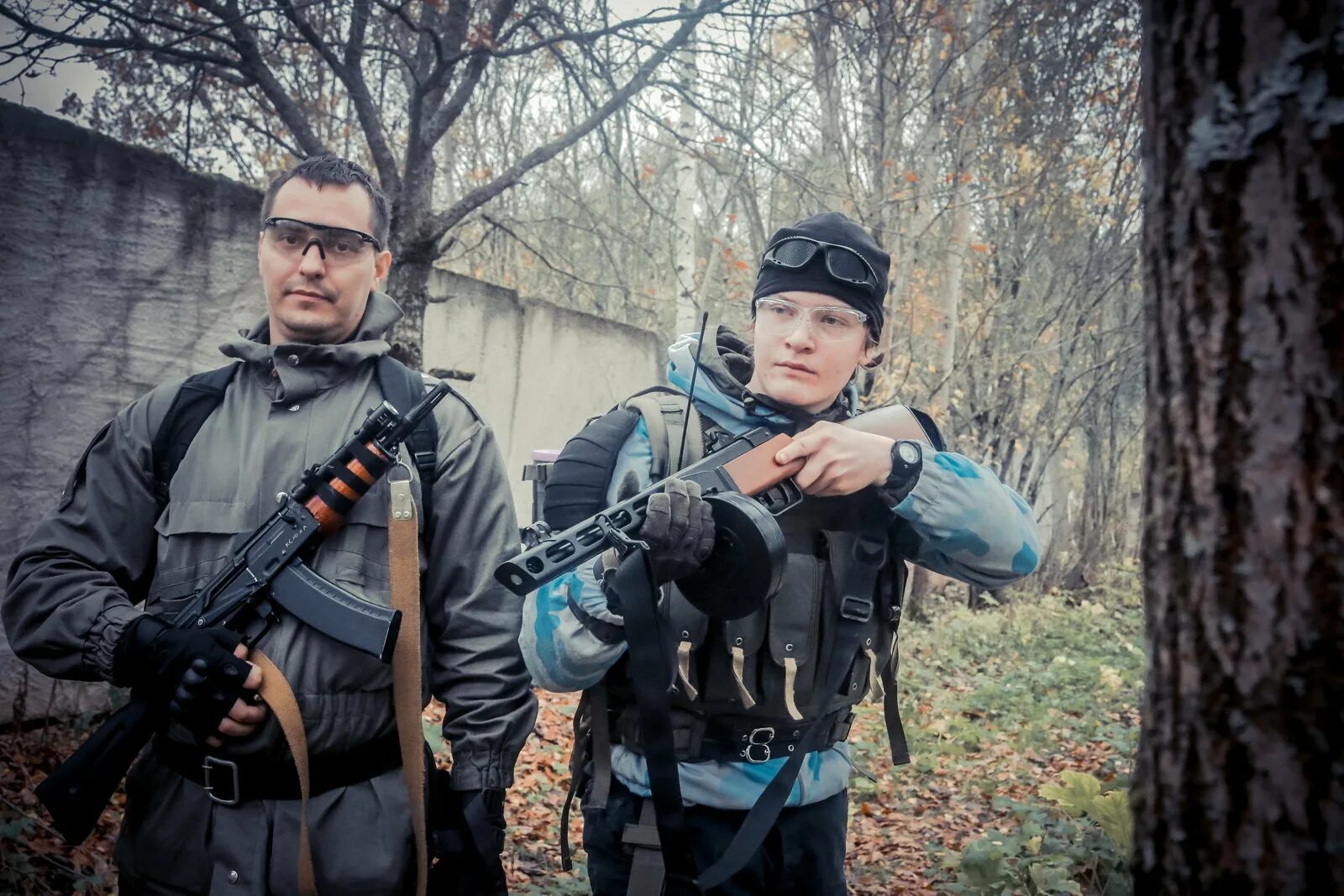 A. 2 трейлер. Future 1000 mixtape обложка. R. Фильм 2012.