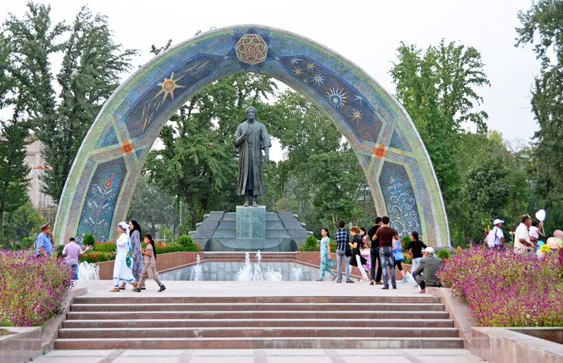Парки душанбе. Душанбе парк боги рудаки. парк рудаки в душанбе. душанбе парк рудаки городской сад боги рудаки. парки рудаки душанбе.