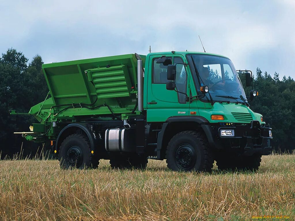 Универсальные грузовые автомобили. Mercedes-Benz Unimog u500. Mercedes Unimog u500. Mercedes Unimog 500. Mercedes Unimog u300.