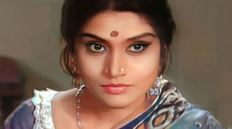 индийская актриса из фильма ганга. камалика гуха такурта. рума гуха такурта. анита гуха фильмы. Kishore kumar first wife.