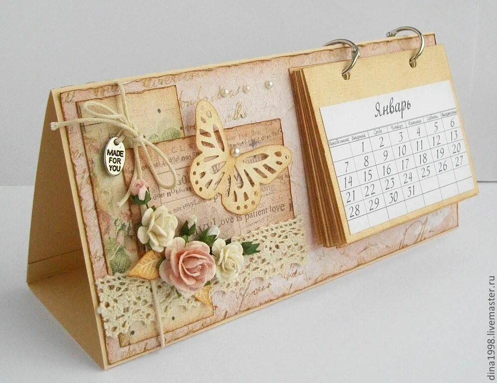 Календари большие настенные. Настенный календарь скрапбукинг. Настольный календарь скрапбукинг. Календарь ручной работы. Календарь ручной работы.