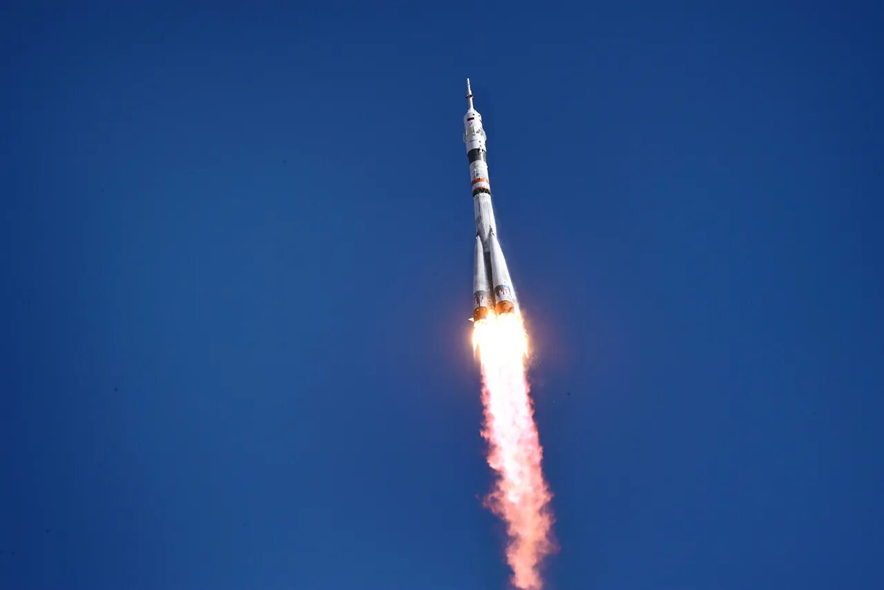 Chu chu rocket dreamcast. Ракета под музыку. Космическая ракета. Полет ракеты в космос. Ракета самара.