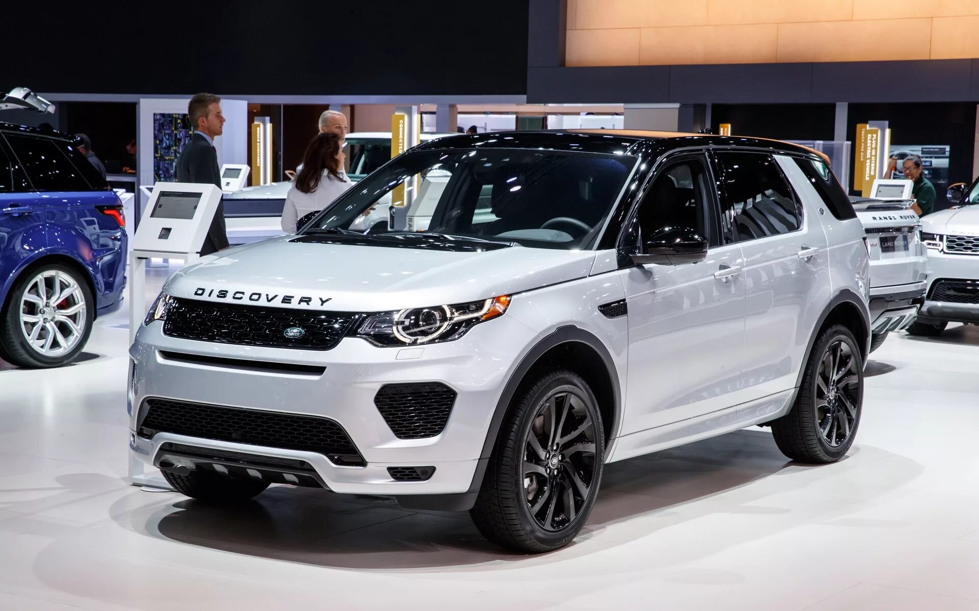 Дискавери ровер новый. Land Rover Discovery Sport 2020. Range Rover Discovery 2020. Land Rover Discovery Sport 2019. Рендж Ровер Дискавери спорт 2020.