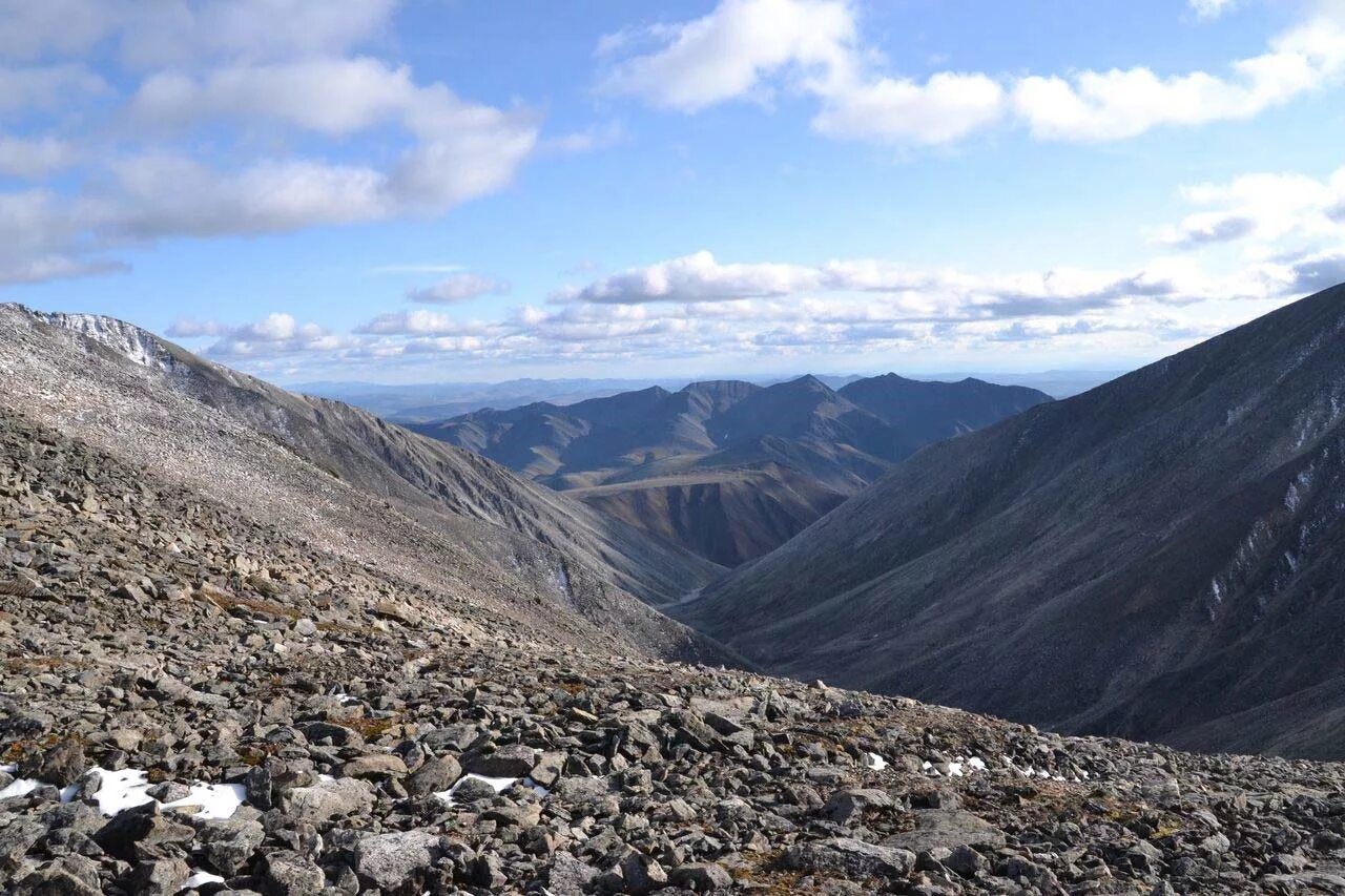 верхоянский хребет и хребет черского. магадан хребет черского. ледник черского. хребет черского какие горы. горный хребет черского.
