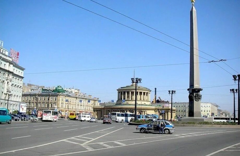 едем площадь восстания