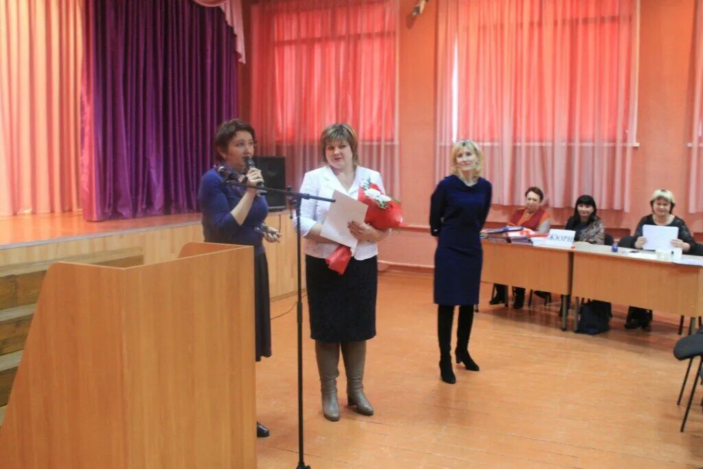 4 школа железногорск курская область. Сош 4 железногорск. Сош 4 железногорск. Железногорск-илимский иркутская область школа 4. Сош 4 железногорск.