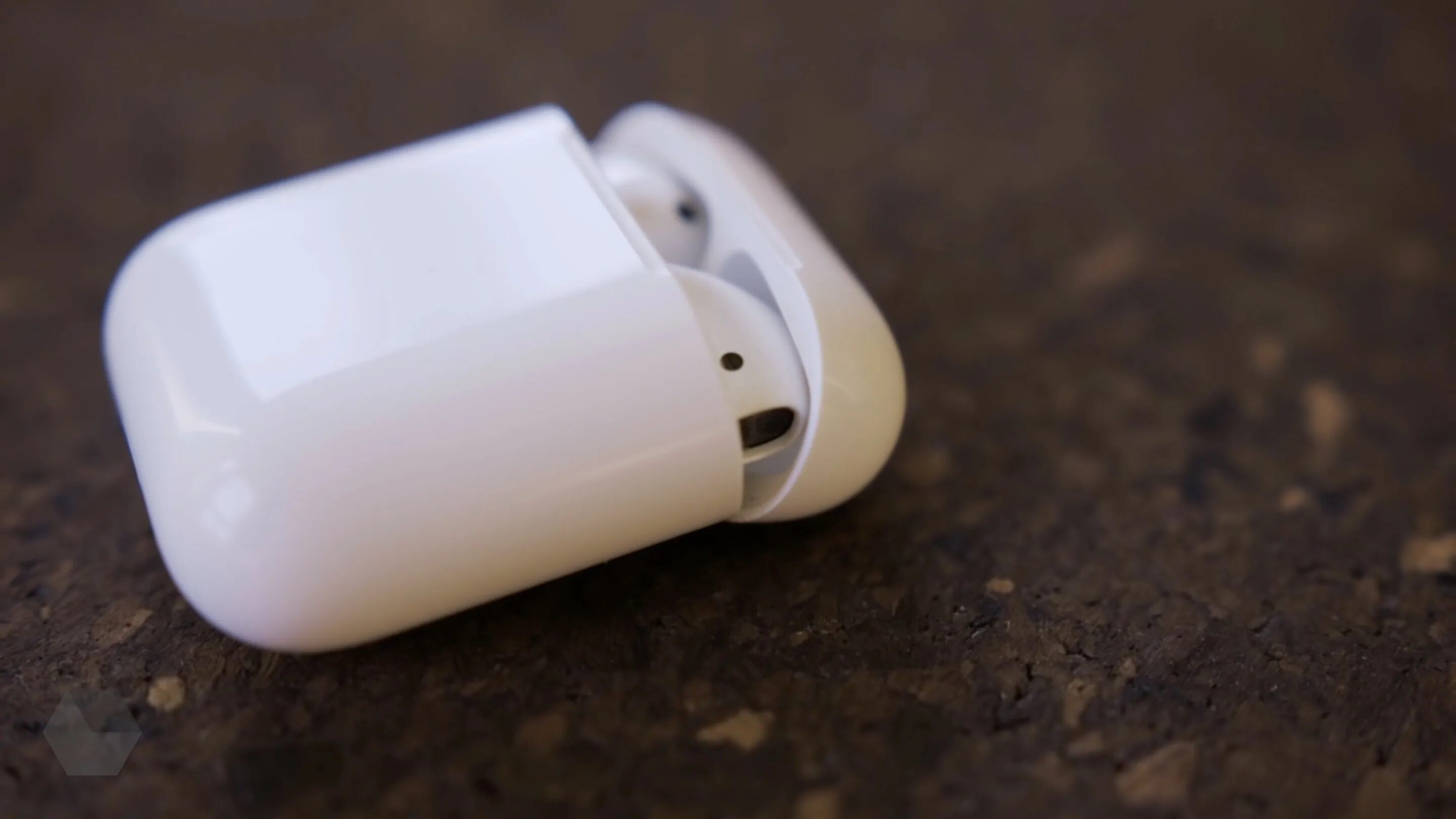 AIRPODS 2. Кейс аирподс 2. Apple AIRPODS Pro 2 кейс. AIRPODS 2.2 Post.