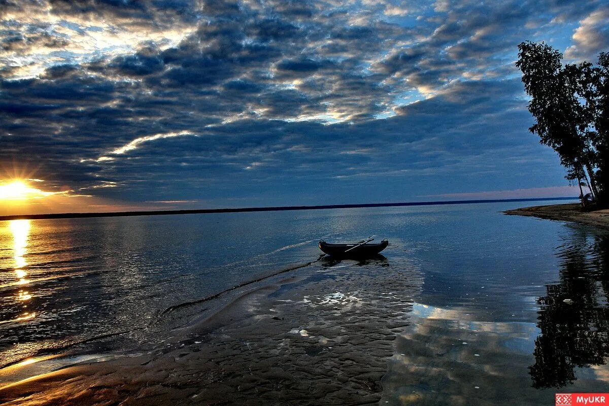 Рыбинское водохранилище снять. Юршинский остров рыбинское водохранилище. остров шумаровский рыбинское водохранилище. рыбинск юршинский водохранилище. горьковское водохранилище рыбинск.