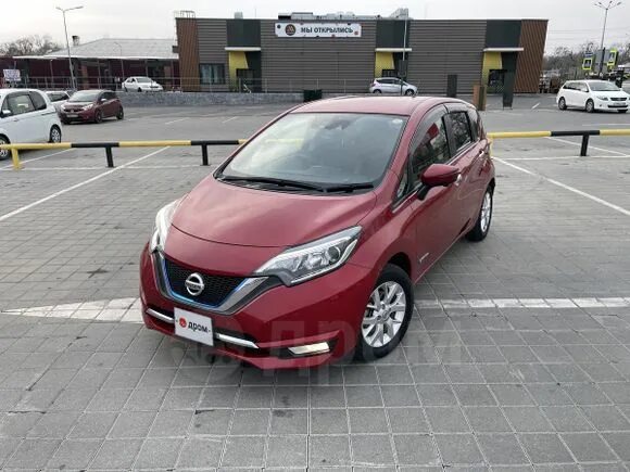 Nissan note 2017 гибрид. Nissan leaf 2. Ниссан гибрид 2017. Nissan serena hybrid. Ниссан гибрид 2017.