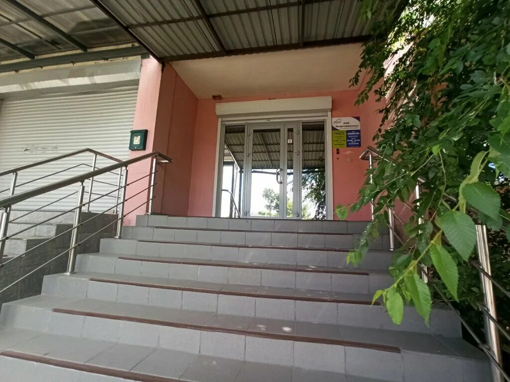 Трест воронеж управляющая. Кольцовская 58а воронеж. Осенняя 4 калининград. Трест воронеж управляющая. Трест строительная компания.