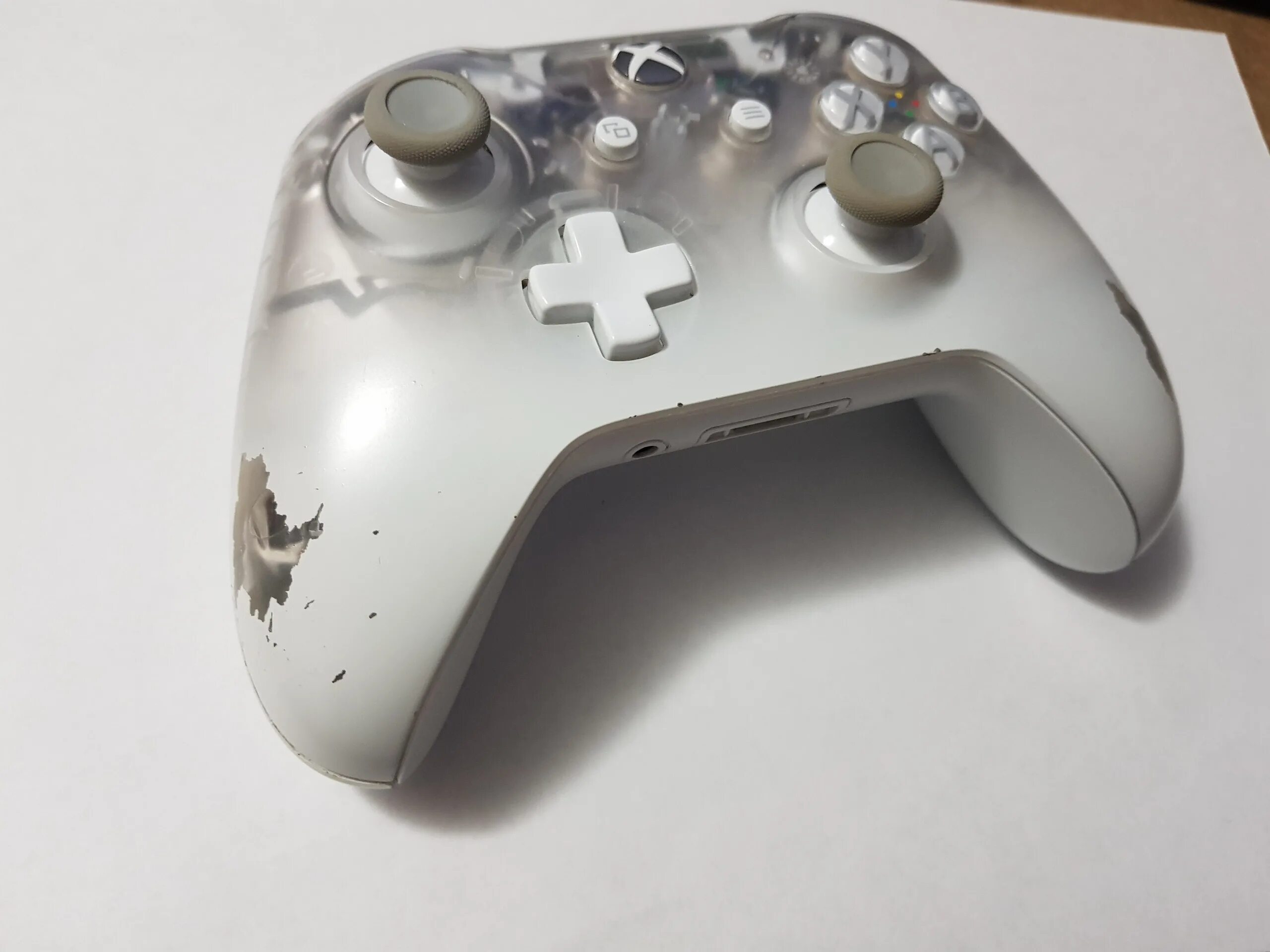 Xbox one Gamepad. Геймпад Xbox one Lunar White. Xbox one Phantom White. Сломанный джойстик Xbox one. Обратно джойстик