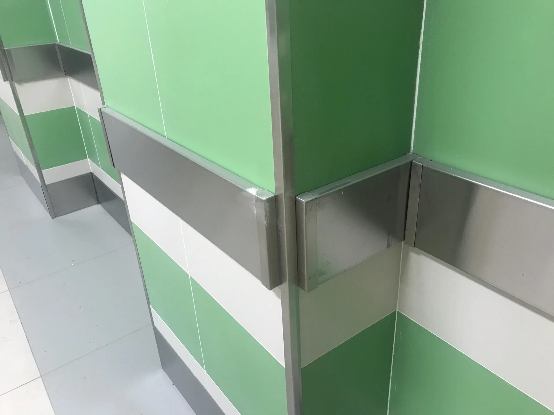 отбойники для стен. уголок для защиты стен. защита углов стен. уголок для защиты стен. декоративный уголок для откосов.