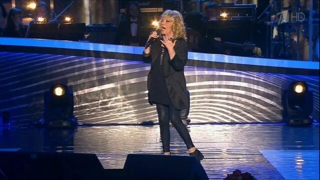 Алла пугачева на концерте раймонда паулса. Пугачева я ждала вас так долго. Алла пугачева на концерте паулса. Пугачева и люди. Картины сафронова пугачева.