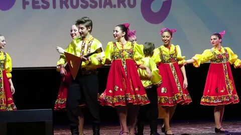 Подай балалайку