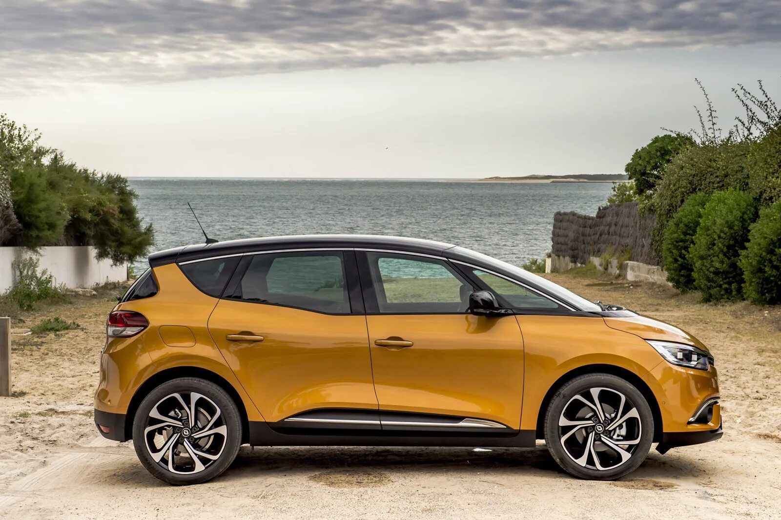 Renault Scenic 2018. Рено Гранд Сценик 4. Рено Сценик 4 2018. Рено Сценик 2018. Рено сценик 4 отзывы