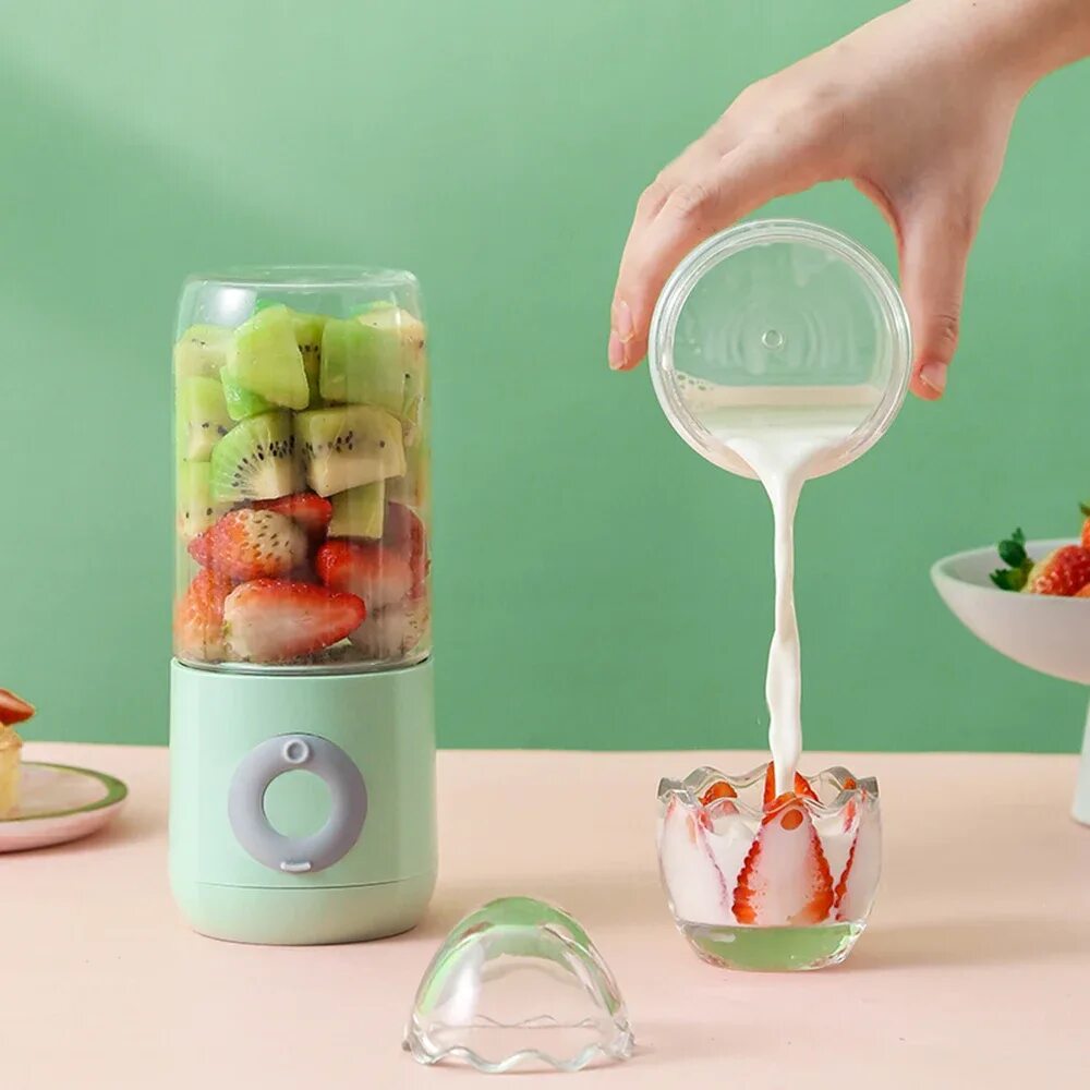 Беспроводной блендер для смузи. Портативный блендер для фруктов Portable Juicer. Портативный блендер беспроводной для смузи. Блендер для смузи ручной.