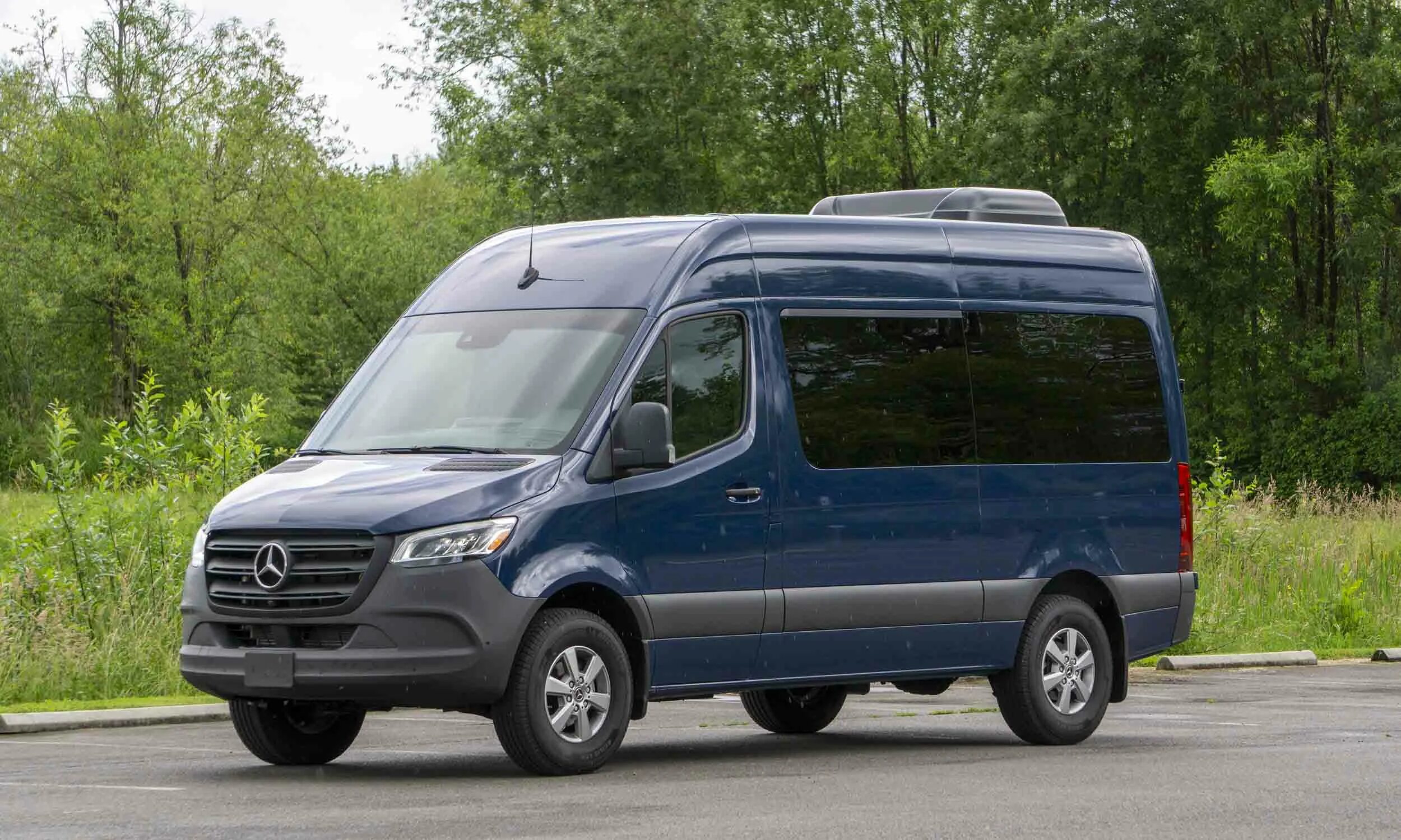 Mercedes Sprinter 2021. Мерседес Бенц Спринтер 2021. Mercedes Sprinter vs30. Мерседес-Бенц Спринтер 2019.