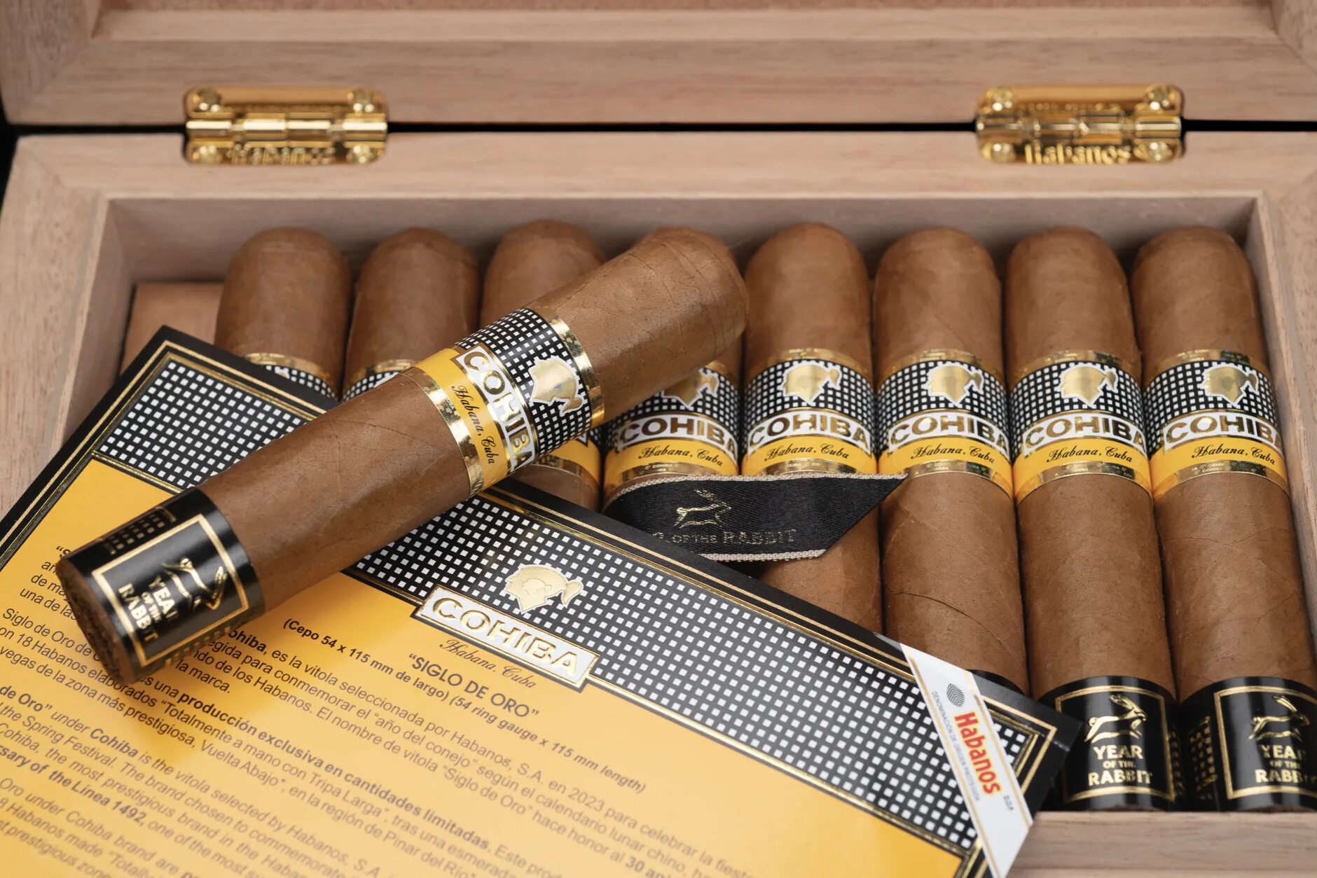 Сигара oro. Cohiba siglo de oro year of the rabbit. cohiba original.