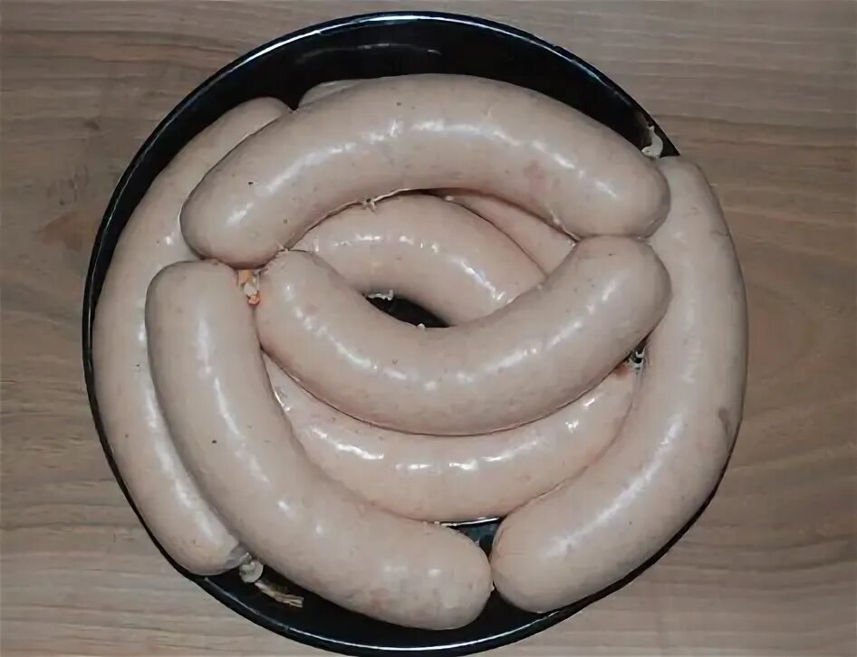 Как сделать сосиски из курицы. Колбаска назад. куриные сосиски. пальцем пиханые сосиски. сосиски из куриной печени.
